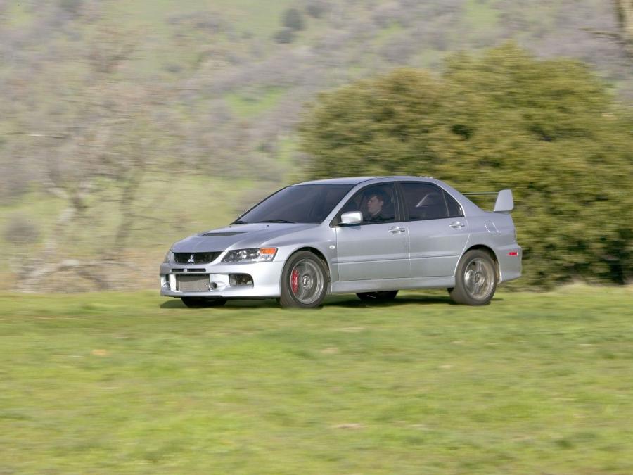  Mitsubishi Lancer Evolution IX MR 2007 года  (фото 124 из 129)